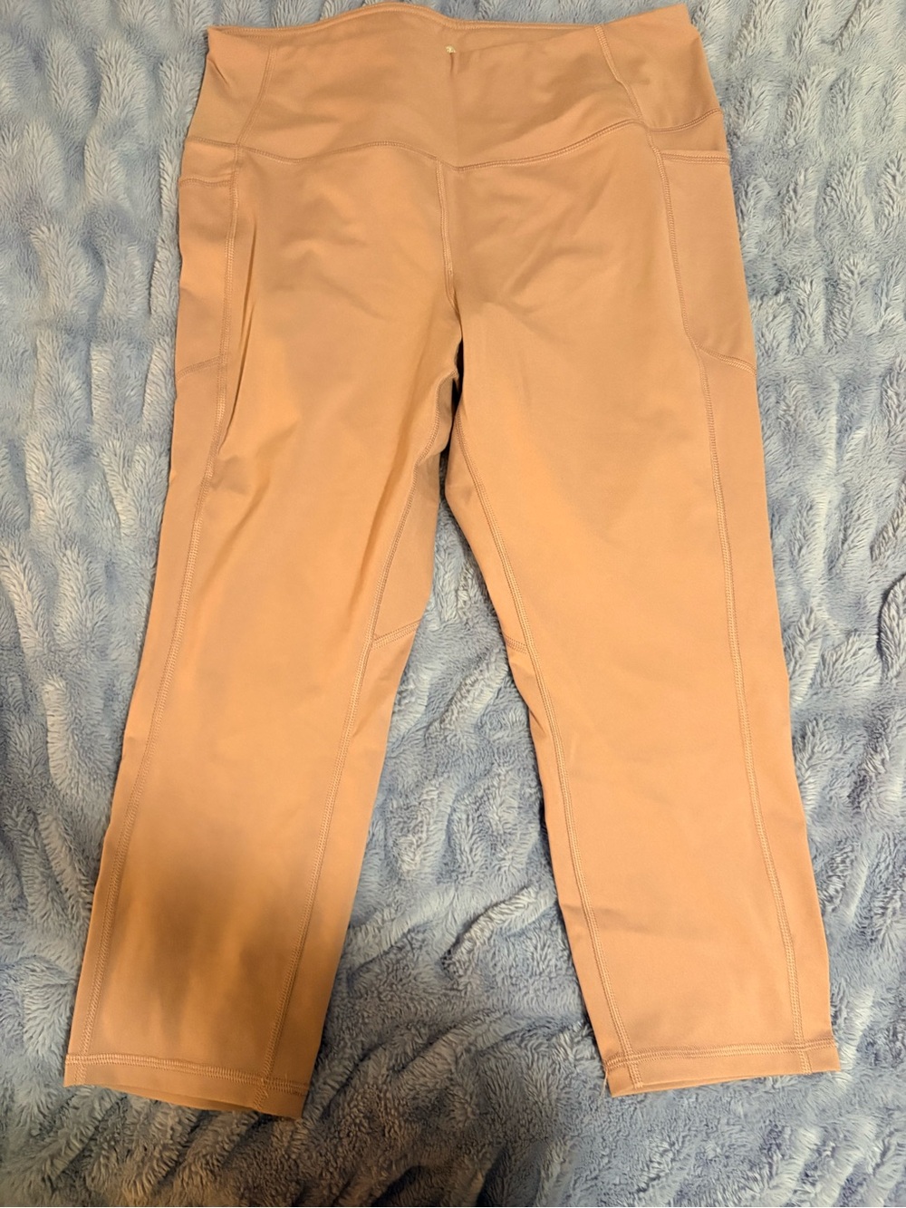 Light Pink High-Waist Cropped Leggings